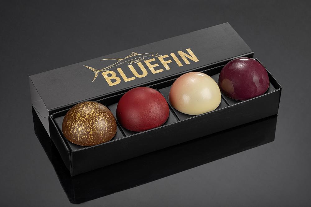 Коробка фирменных конфет Блюфин