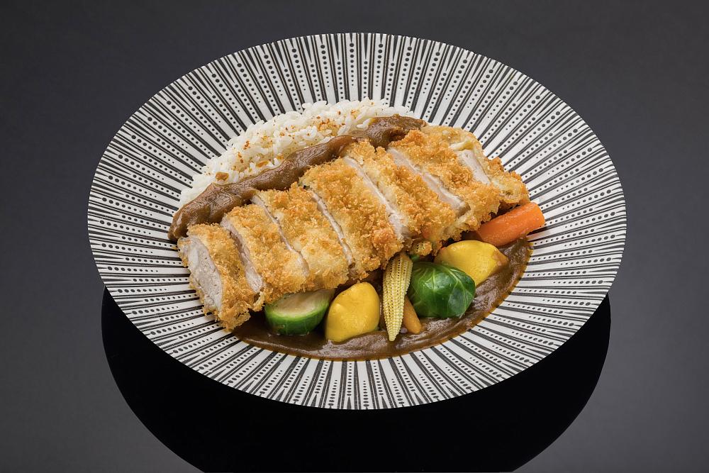 Курица с овощами в соусе кари